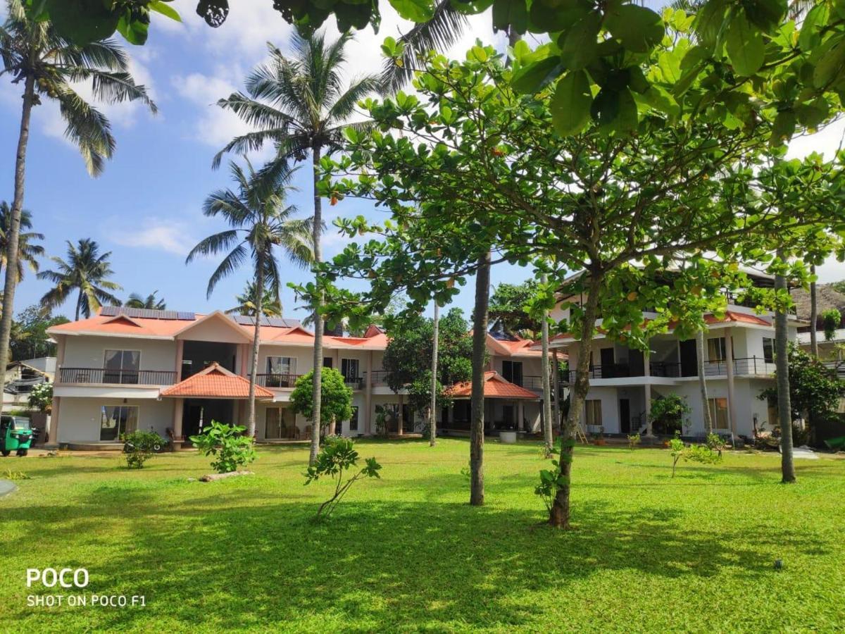 Hotel Pura Vida Varkala Exterior foto